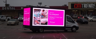 Four Advantages of Utilizing Digital Mobile Billboards in 2024